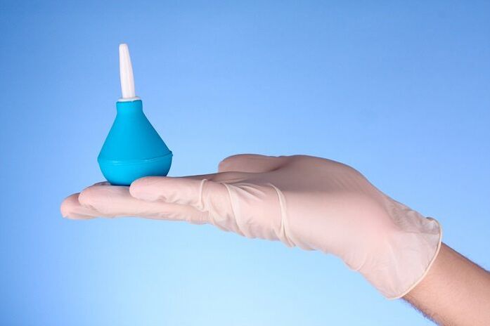 enema with garlic against parasites